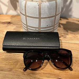 Burberry Sunglasses | Like New